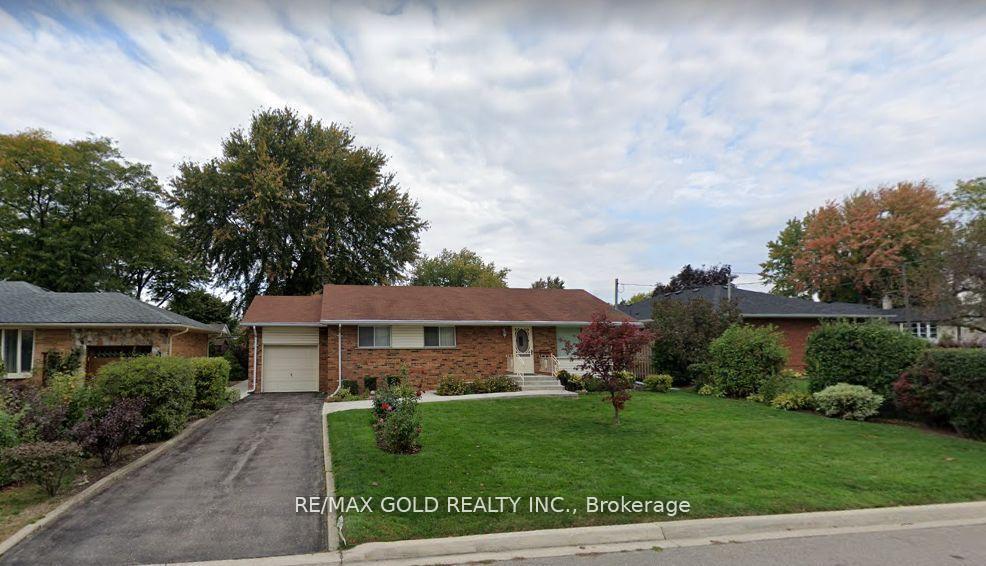 18-suburban-drive-mississauga-ontario-w13831506