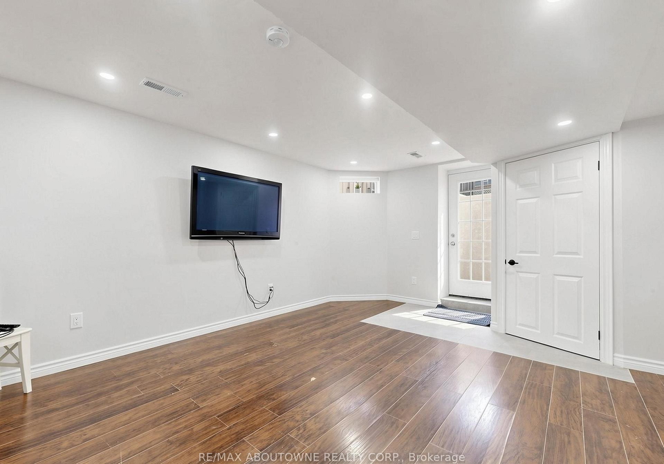 3850-partition-road-mississauga-ontario-w13831580