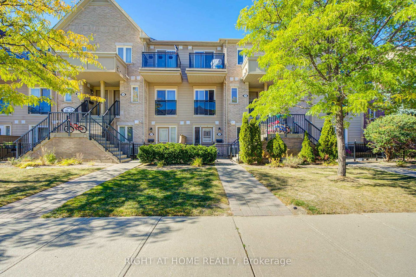 4975-southampton-drive-mississauga-ontario-w13831626