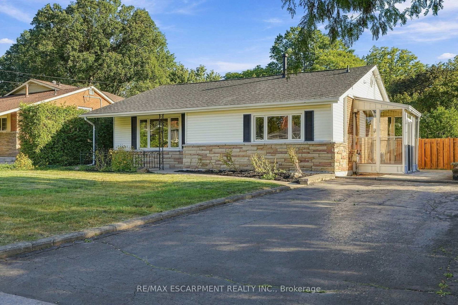 1267-dunbar-road-burlington-ontario-w13831692