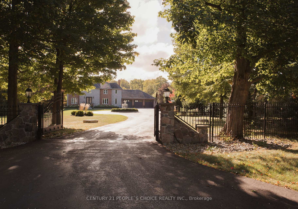 15550-fifth-side-road-halton-hills-ontario-w13831982
