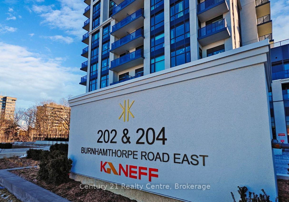 202-burnhamthorpe-road-mississauga-ontario-w13832222