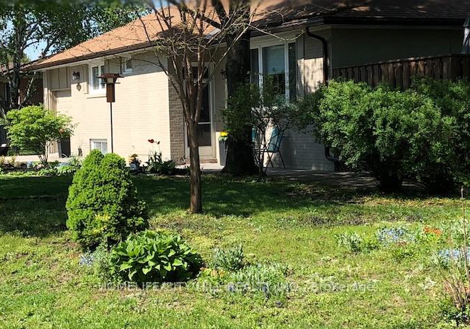 23-bentley-drive-toronto-etobicoke-ontario-w13832332