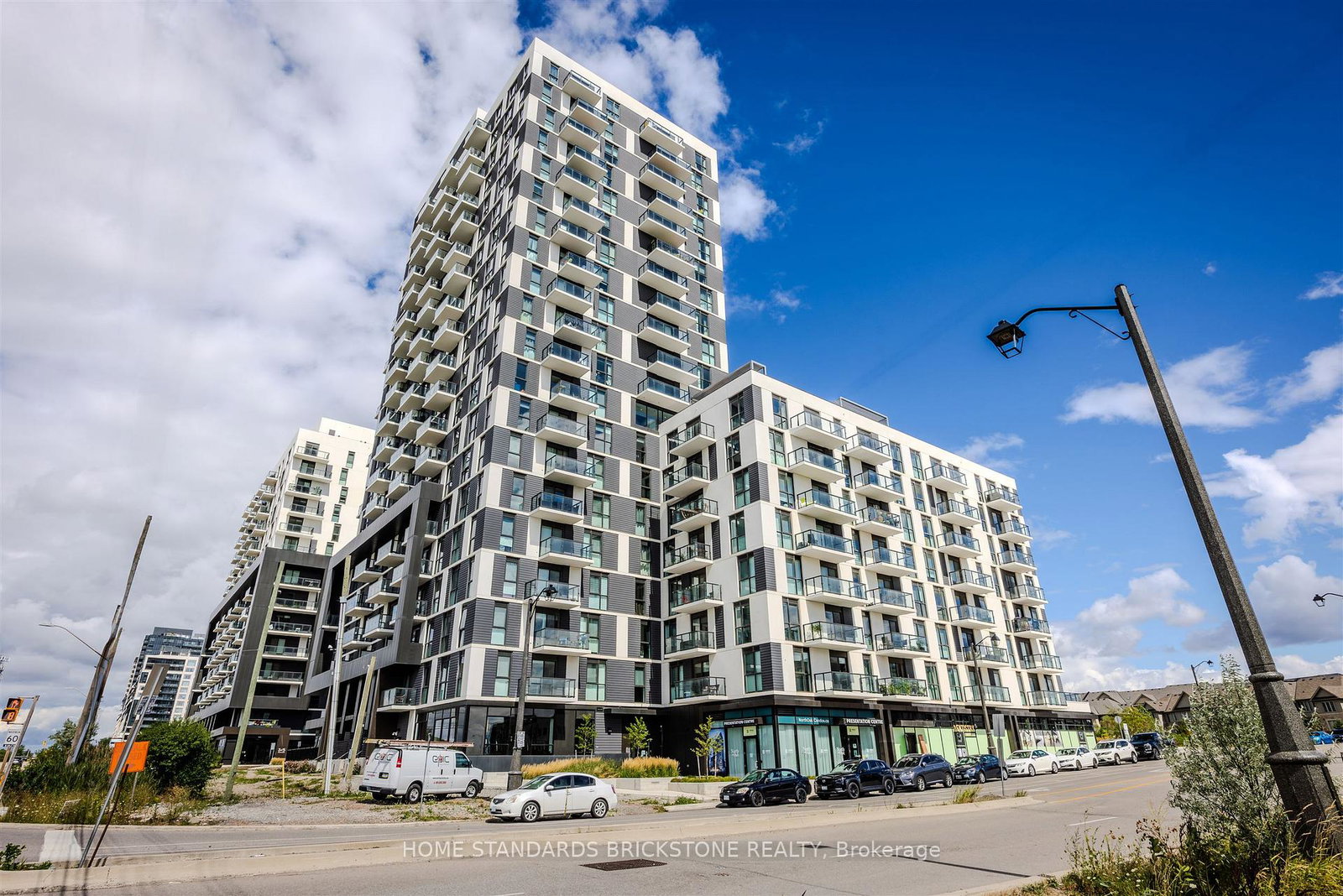 335-wheat-boom-drive-oakville-ontario-w13832580