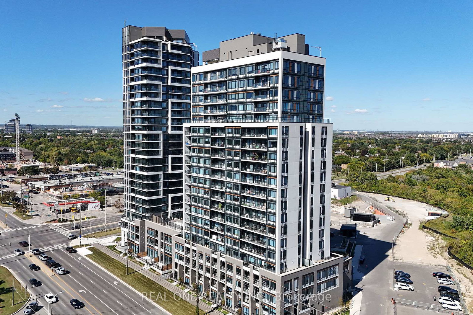 8010-derry-road-milton-ontario-w13832636
