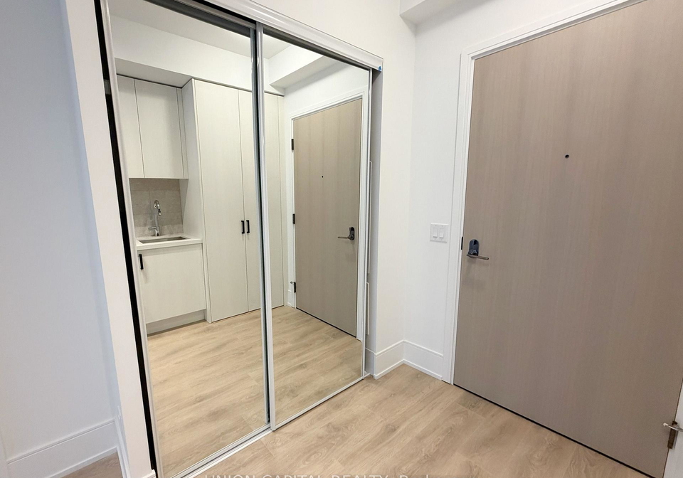 2450-bloor-street-toronto-toronto-ontario-w13833116