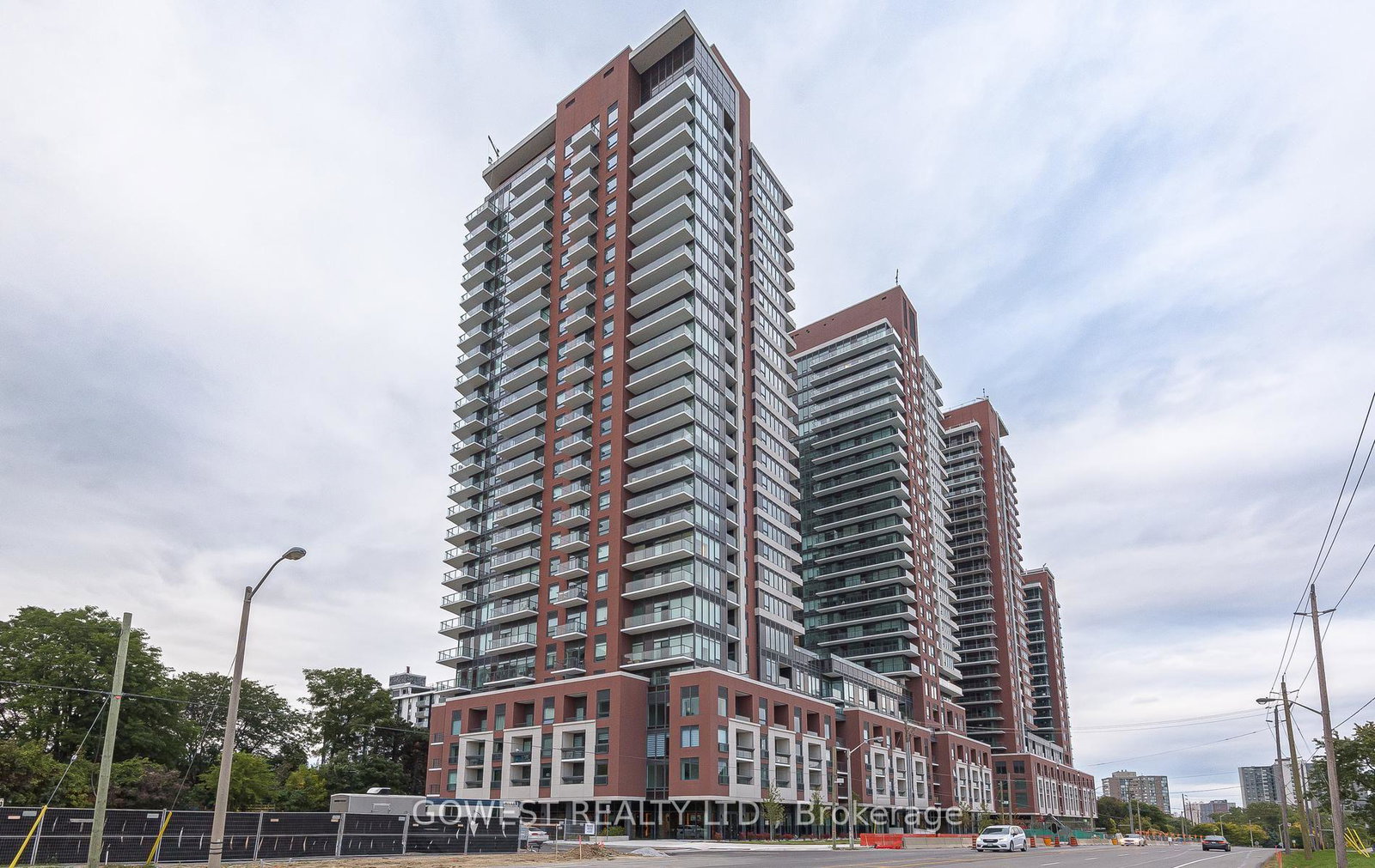 4010-eglinton-avenue-w-toronto-etobicoke-ontario-w13833248