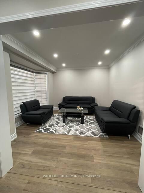 2357-falkland-crescent-oakville-ontario-w13833342