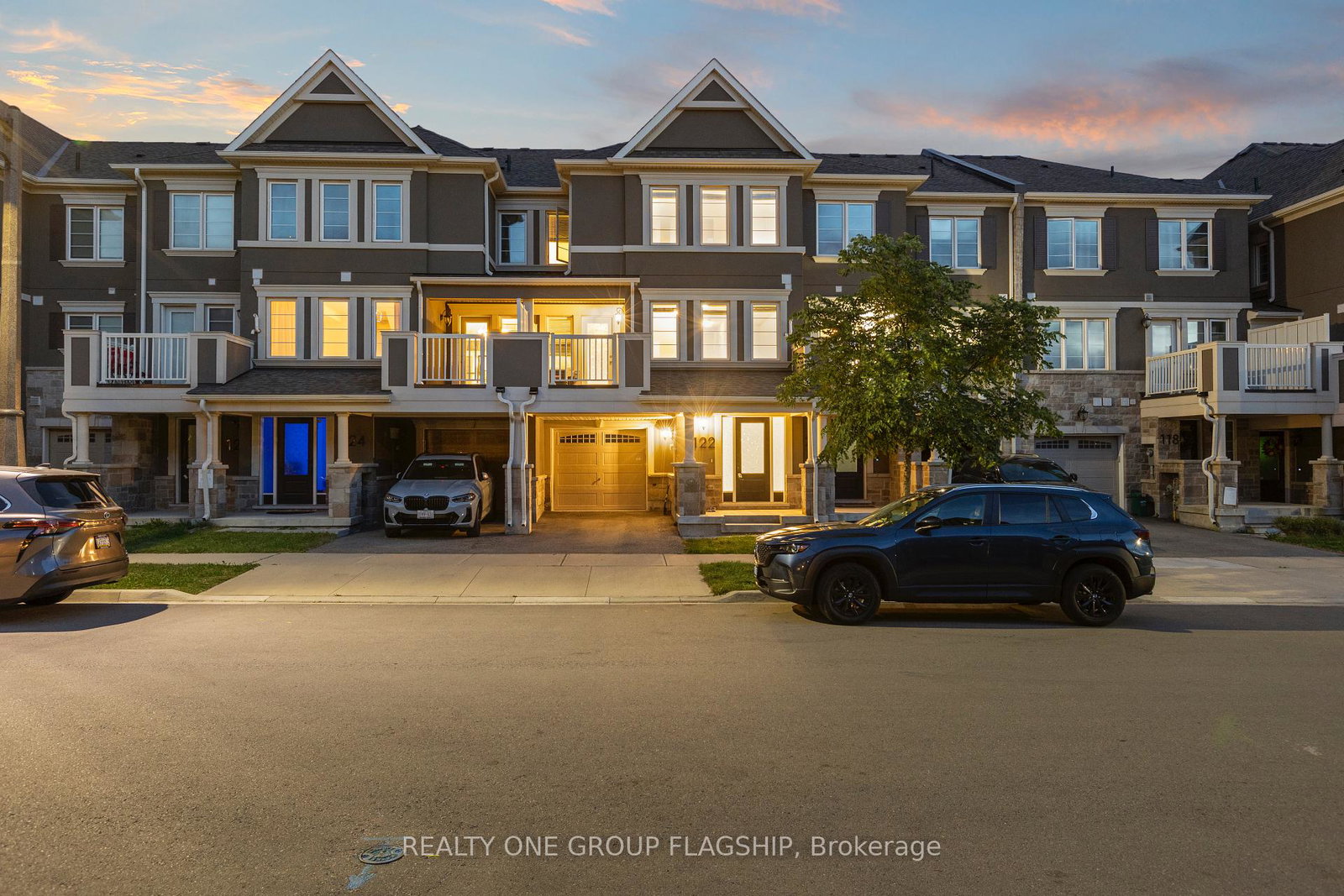 122-christopher-road-oakville-ontario-w13833508
