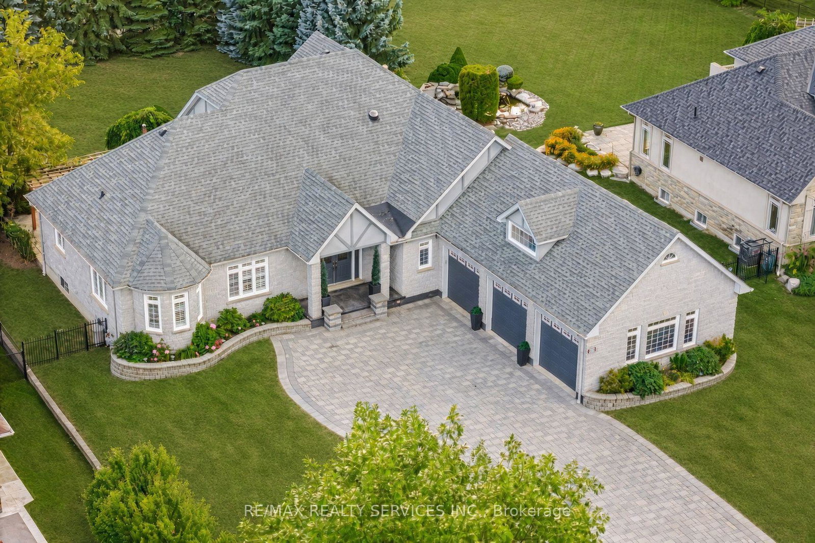 8910-creditview-road-brampton-ontario-w13833646