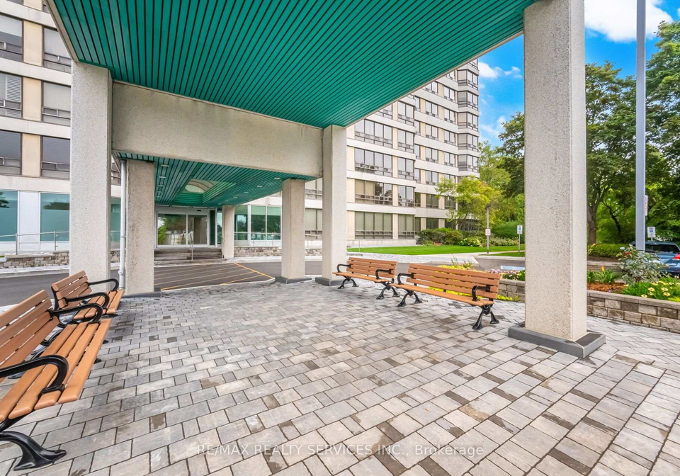 330-mill-street-s-brampton-ontario-w13833702