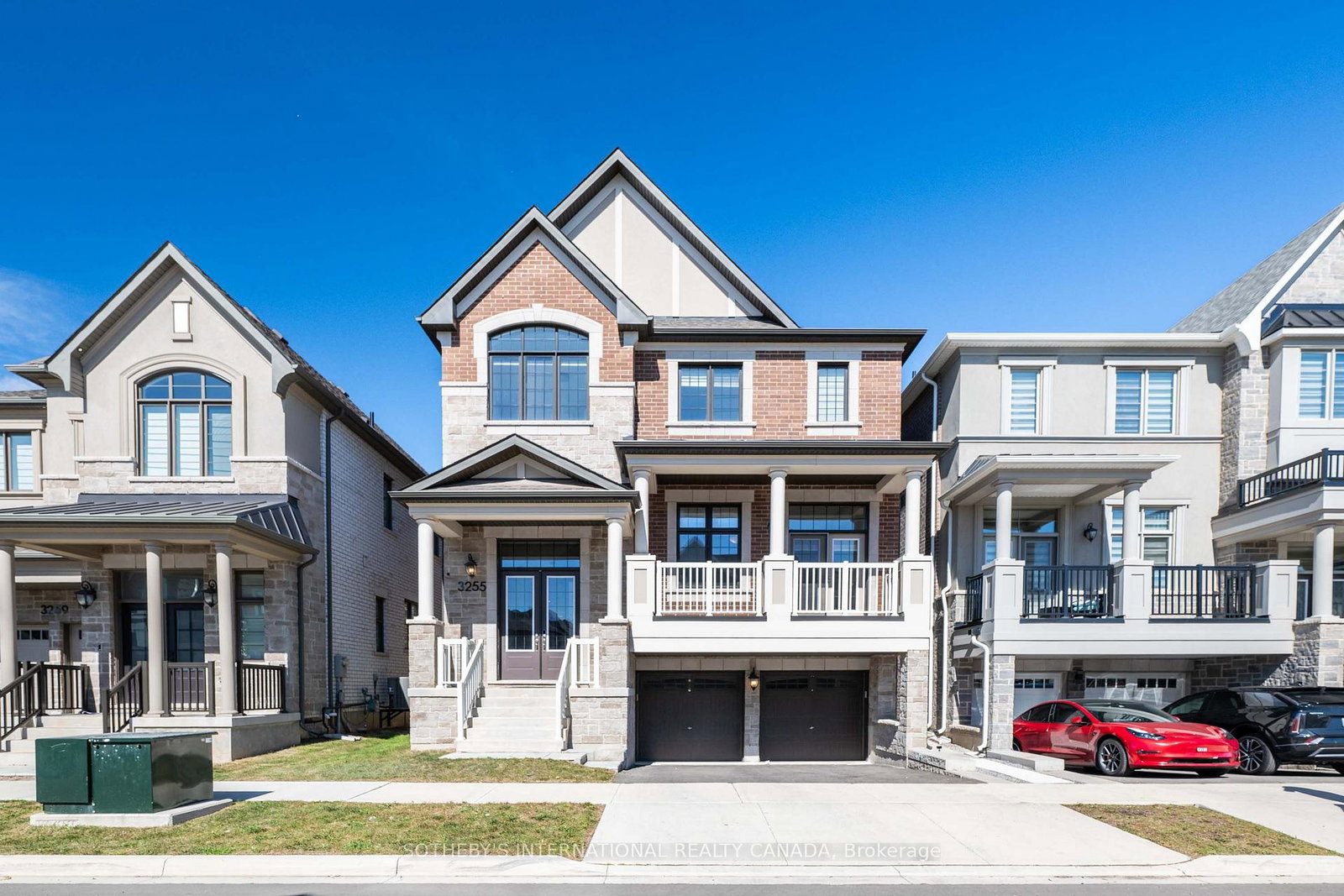 3255-harasym-trail-oakville-ontario-w13833778