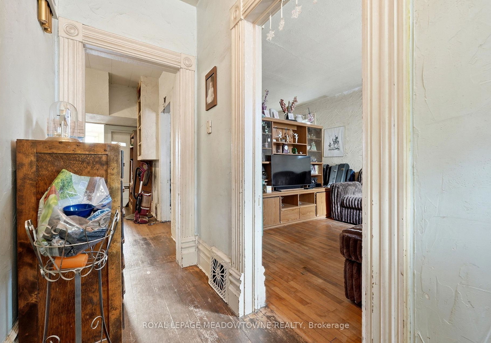 15-west-street-brampton-ontario-w13833810