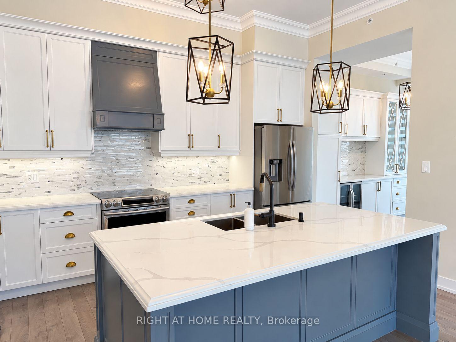 150-oak-park-boulevard-oakville-ontario-w13833944
