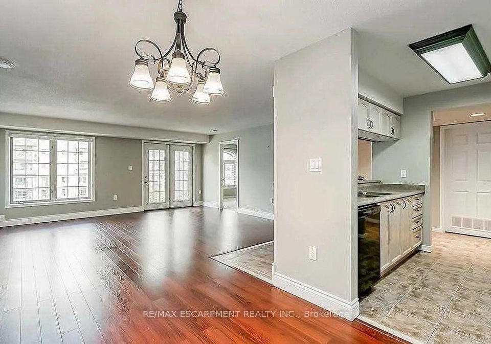 216-plains-road-w-burlington-ontario-w13834098