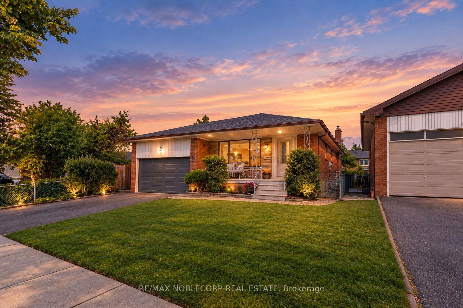 4-warlingham-court-toronto-etobicoke-ontario-w13834320