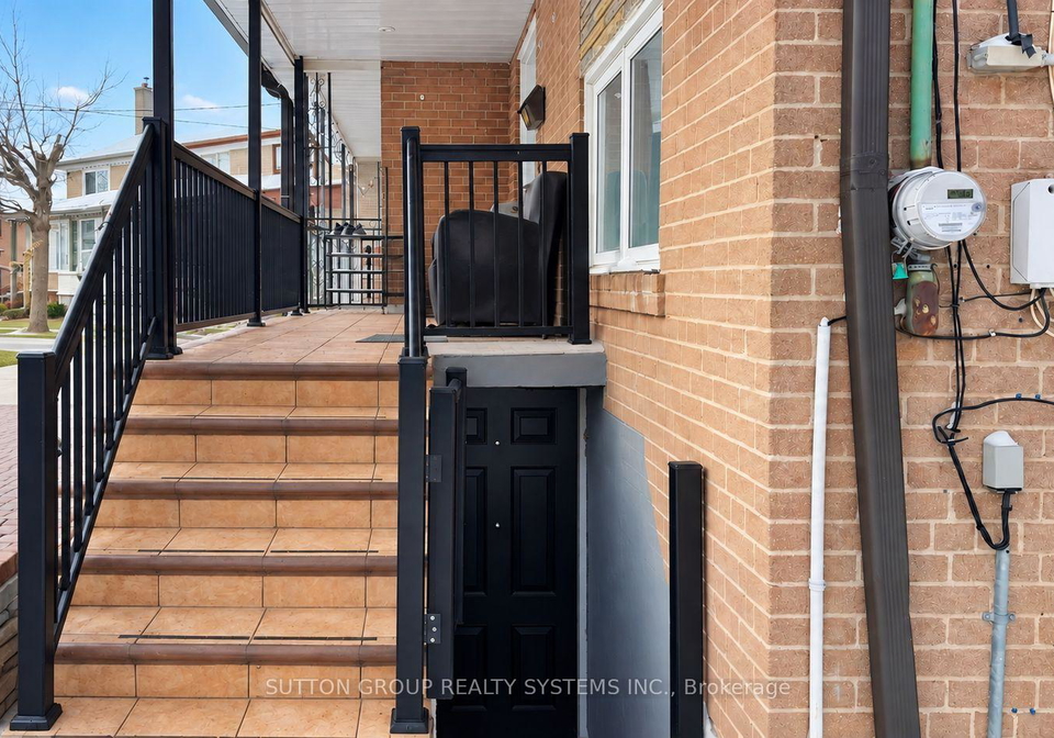 30-coronado-court-toronto-york-ontario-w13834352