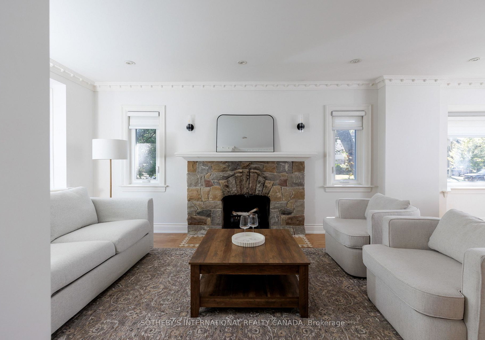 1048-royal-york-road-toronto-etobicoke-ontario-w13834866