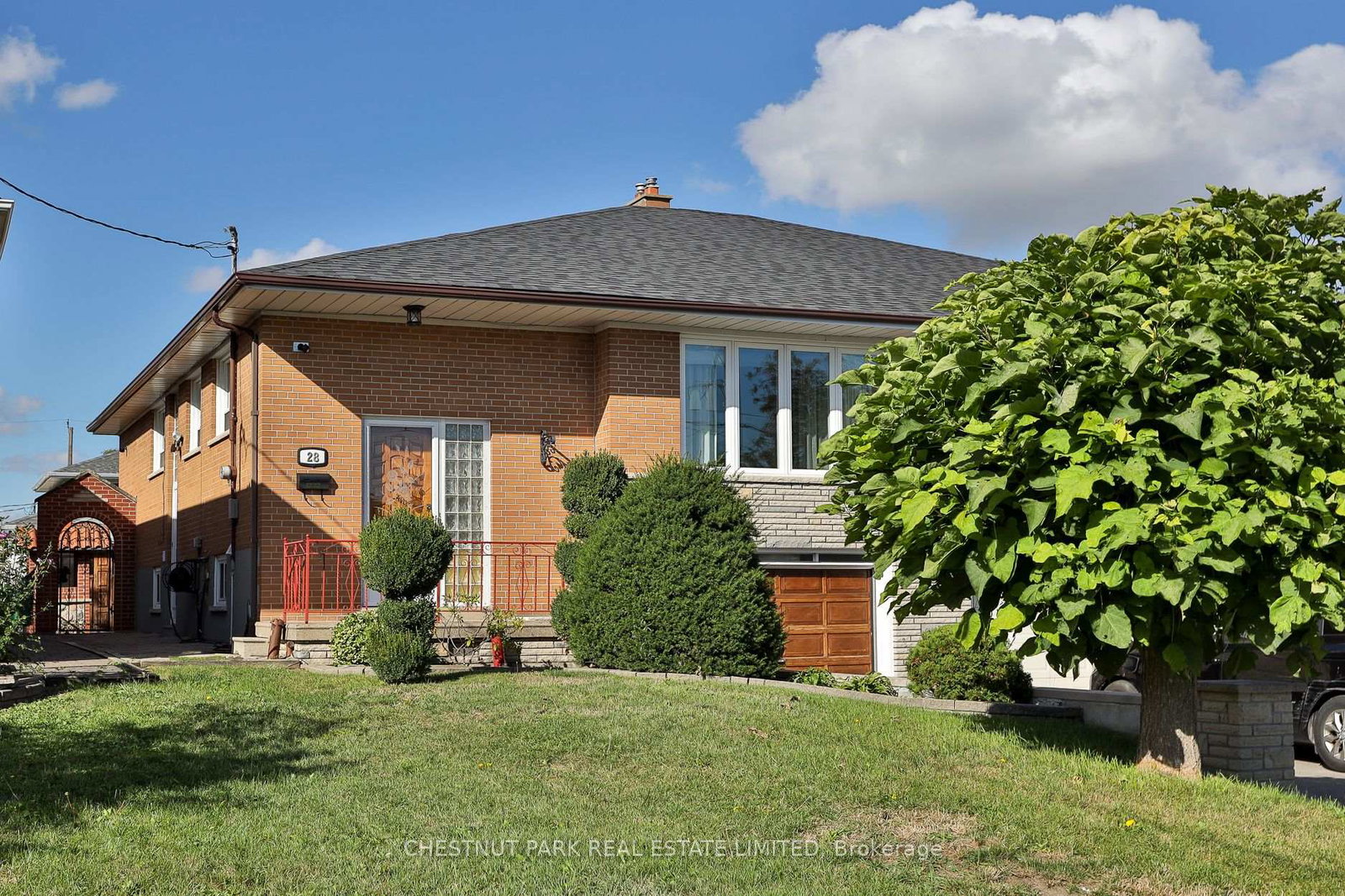 28-charrington-crescent-toronto-york-ontario-w13834886