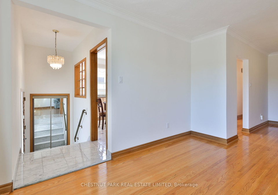 28-charrington-crescent-toronto-york-ontario-w13834886