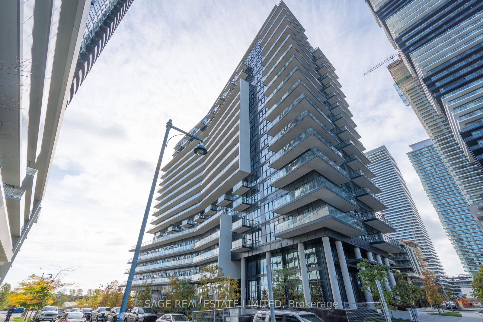 39-annie-craig-drive-toronto-etobicoke-ontario-w13834966