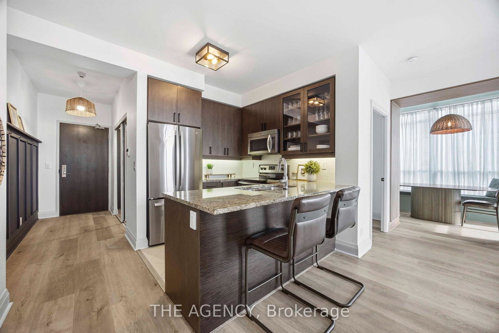 1185-the-queensway-toronto-etobicoke-ontario-w13834982