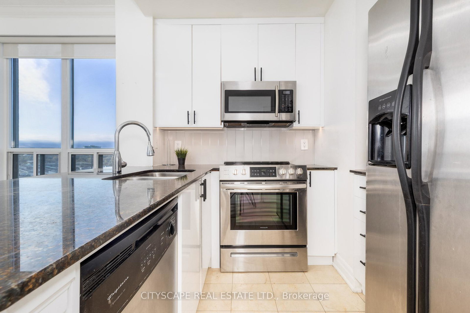 2087-lake-shore-boulevard-w-toronto-etobicoke-ontario-w13835100
