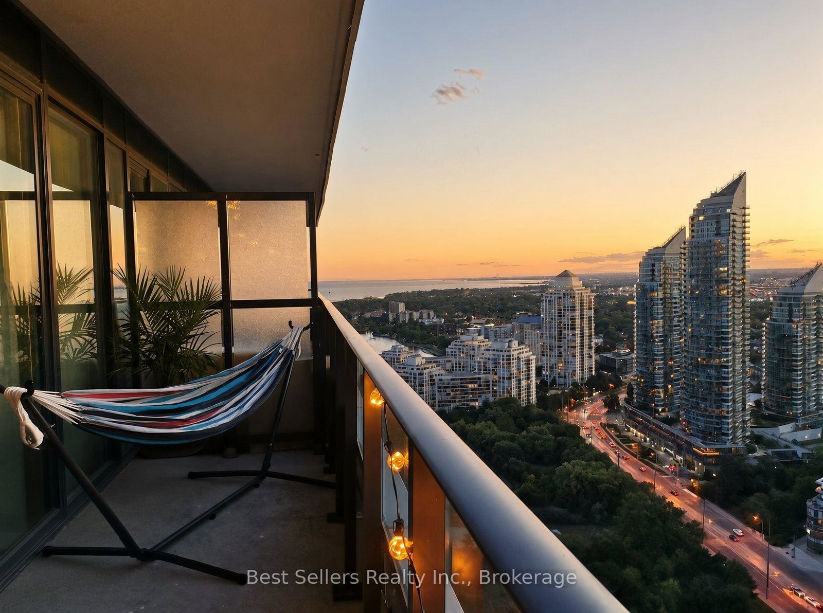 20-shore-breeze-drive-toronto-etobicoke-ontario-w13835228