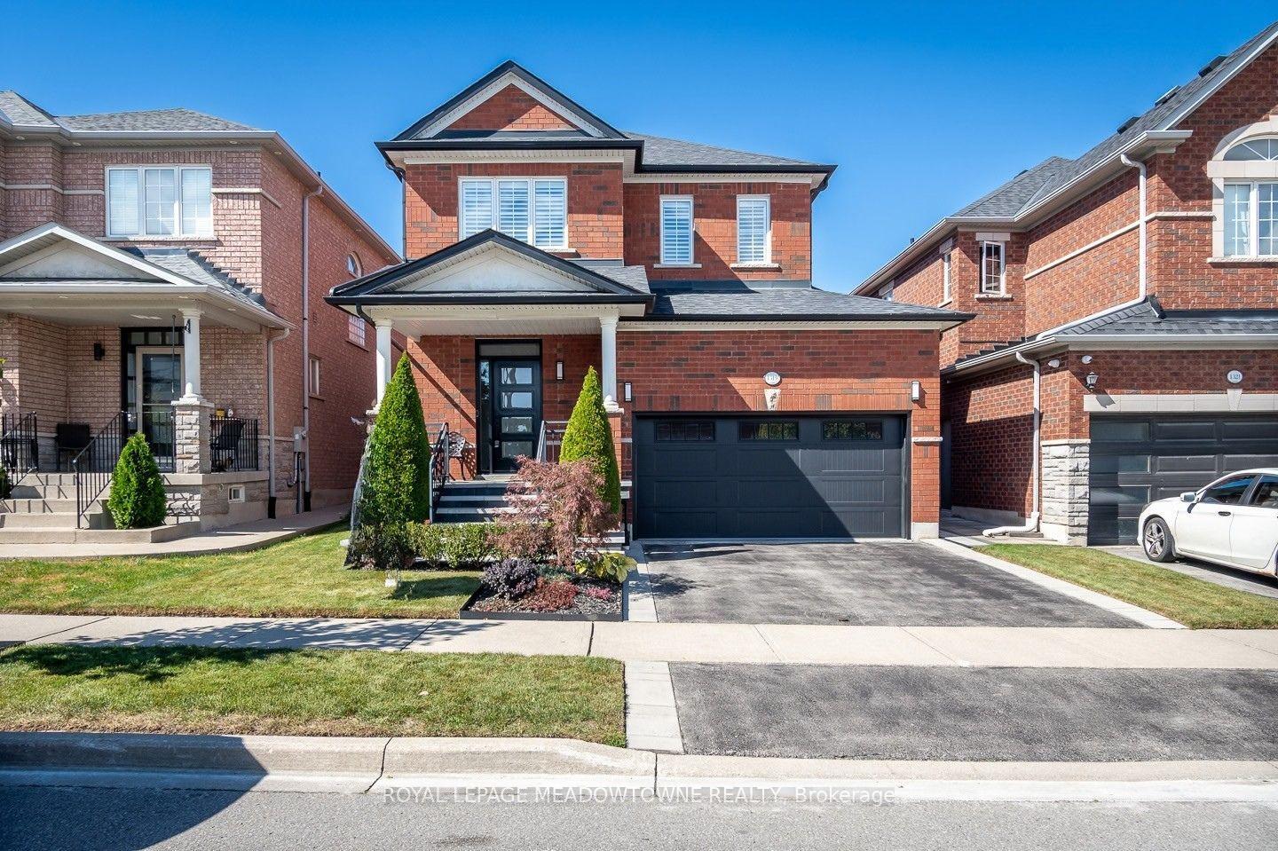 1319-weller-cross-milton-ontario-w13835456