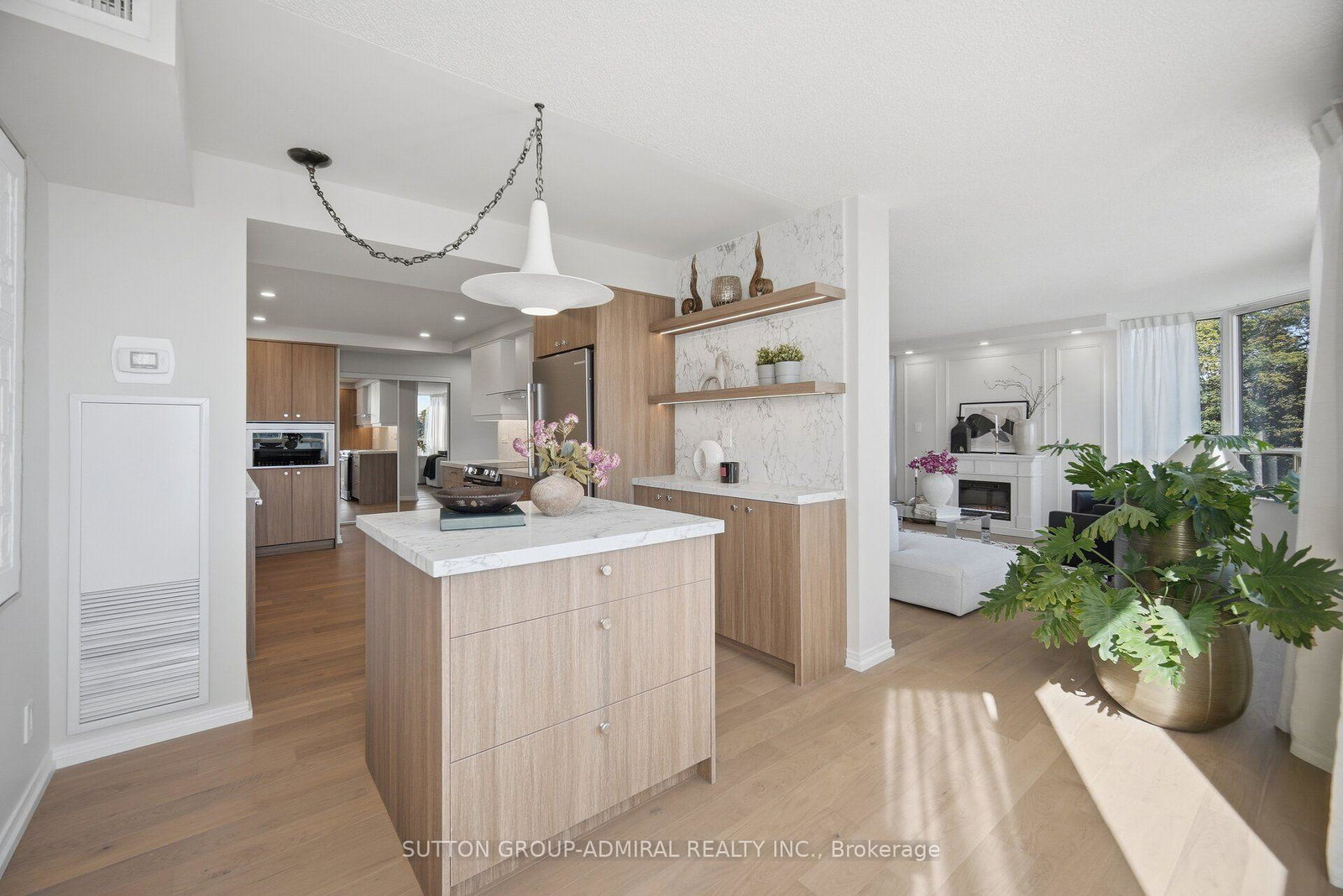 1-aberfoyle-crescent-toronto-etobicoke-ontario-w13835656