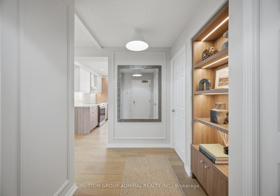 1-aberfoyle-crescent-toronto-etobicoke-ontario-w13835656