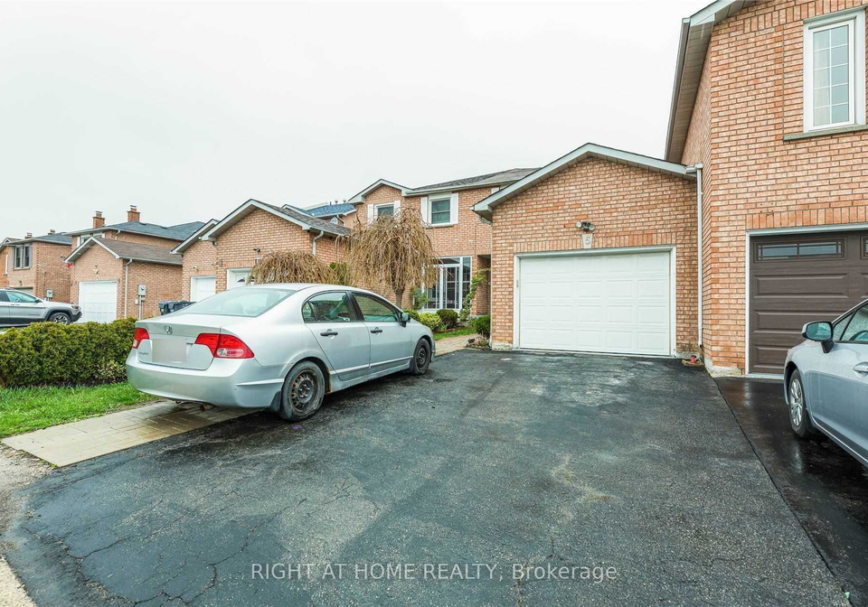 5-cutters-crescent-w-brampton-ontario-w13835776