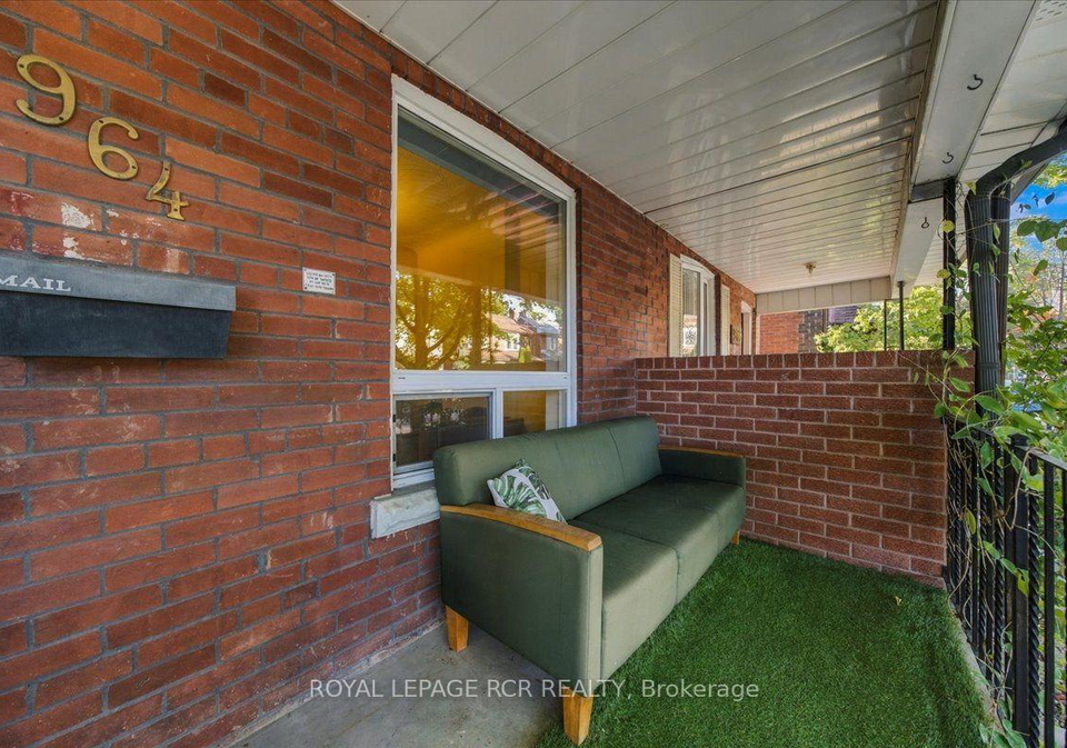 964-shaw-street-toronto-toronto-ontario-w13835870