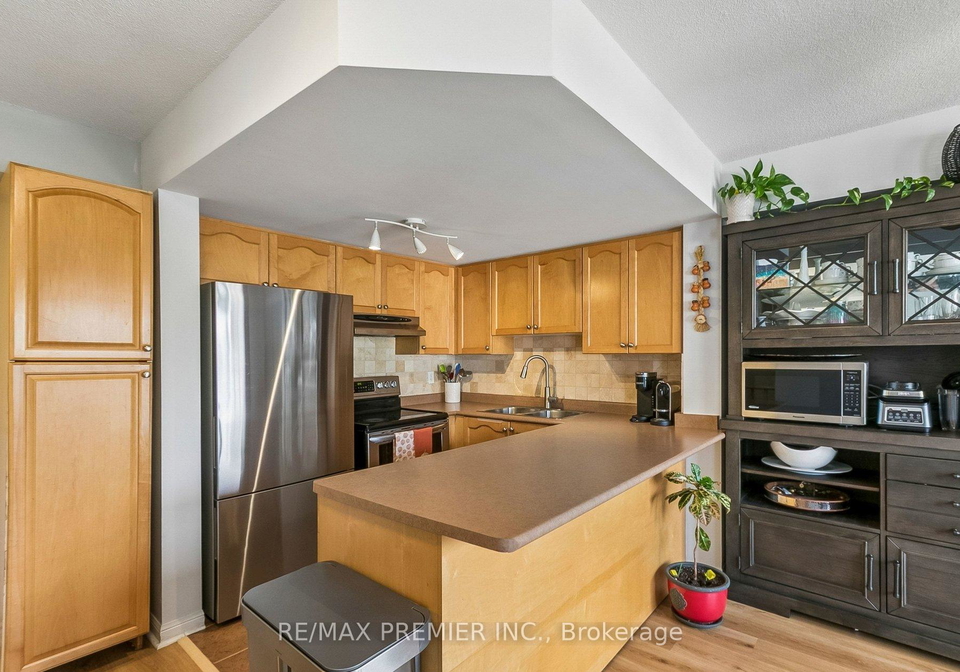 105-george-appleton-way-toronto-york-ontario-w13836060