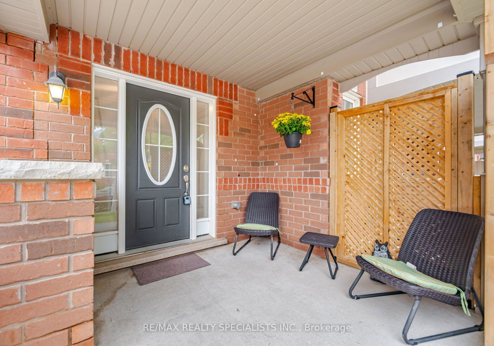 220-mortimer-crescent-milton-ontario-w13836344