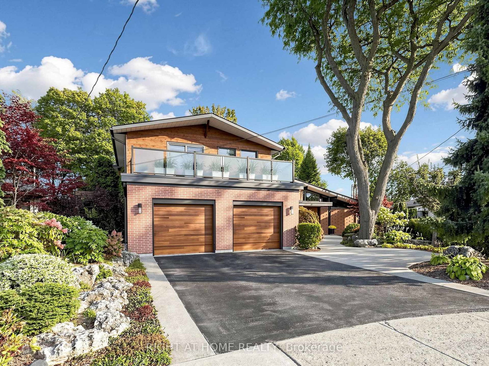 4-grovetree-road-toronto-etobicoke-ontario-w13836574