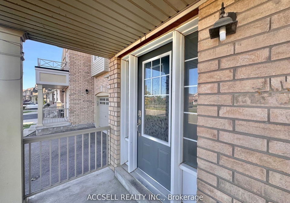 43-banbridge-crescent-brampton-ontario-w13836752