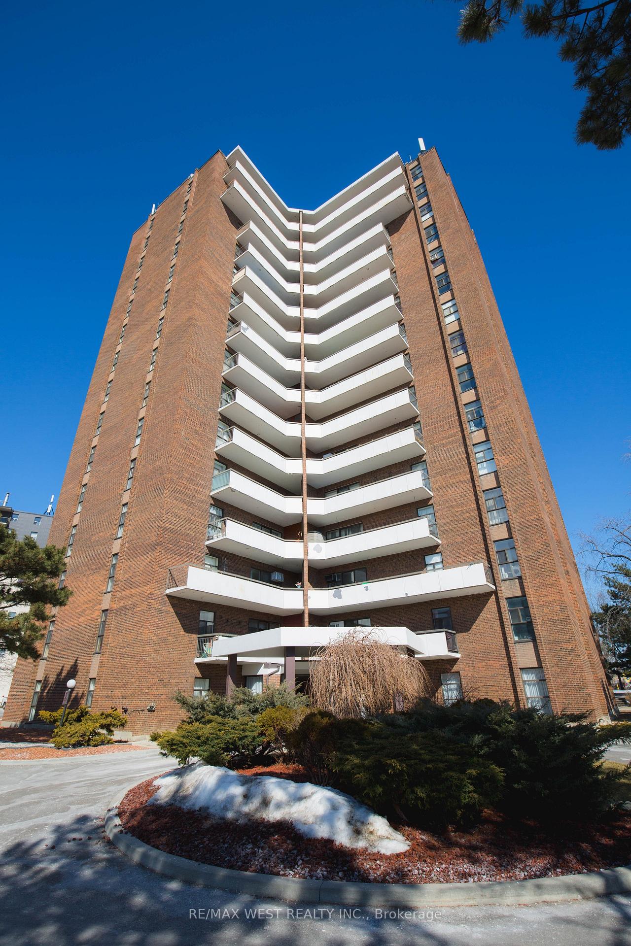 3025-queen-frederica-drive-mississauga-ontario-w13836938