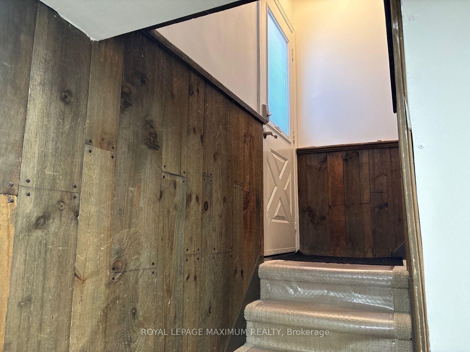 18-richland-crescent-toronto-etobicoke-ontario-w13837232