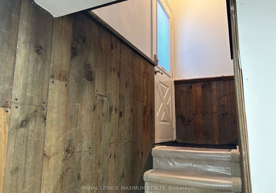 18-richland-crescent-toronto-etobicoke-ontario-w13837232