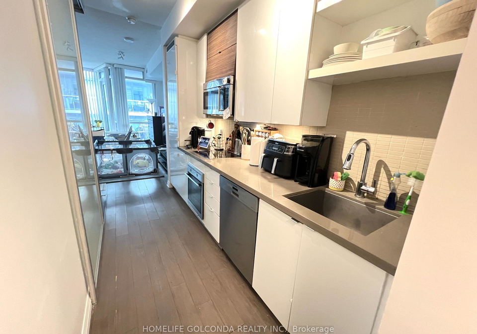 60-annie-craig-drive-toronto-etobicoke-ontario-w13837708
