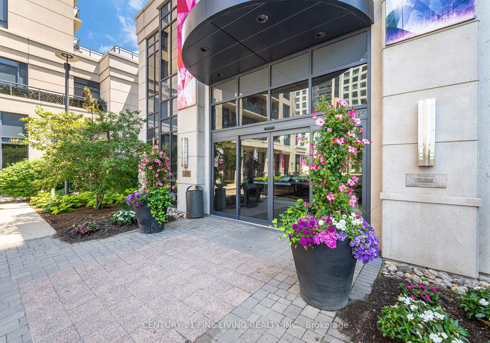 6-eva-road-toronto-etobicoke-ontario-w13837832