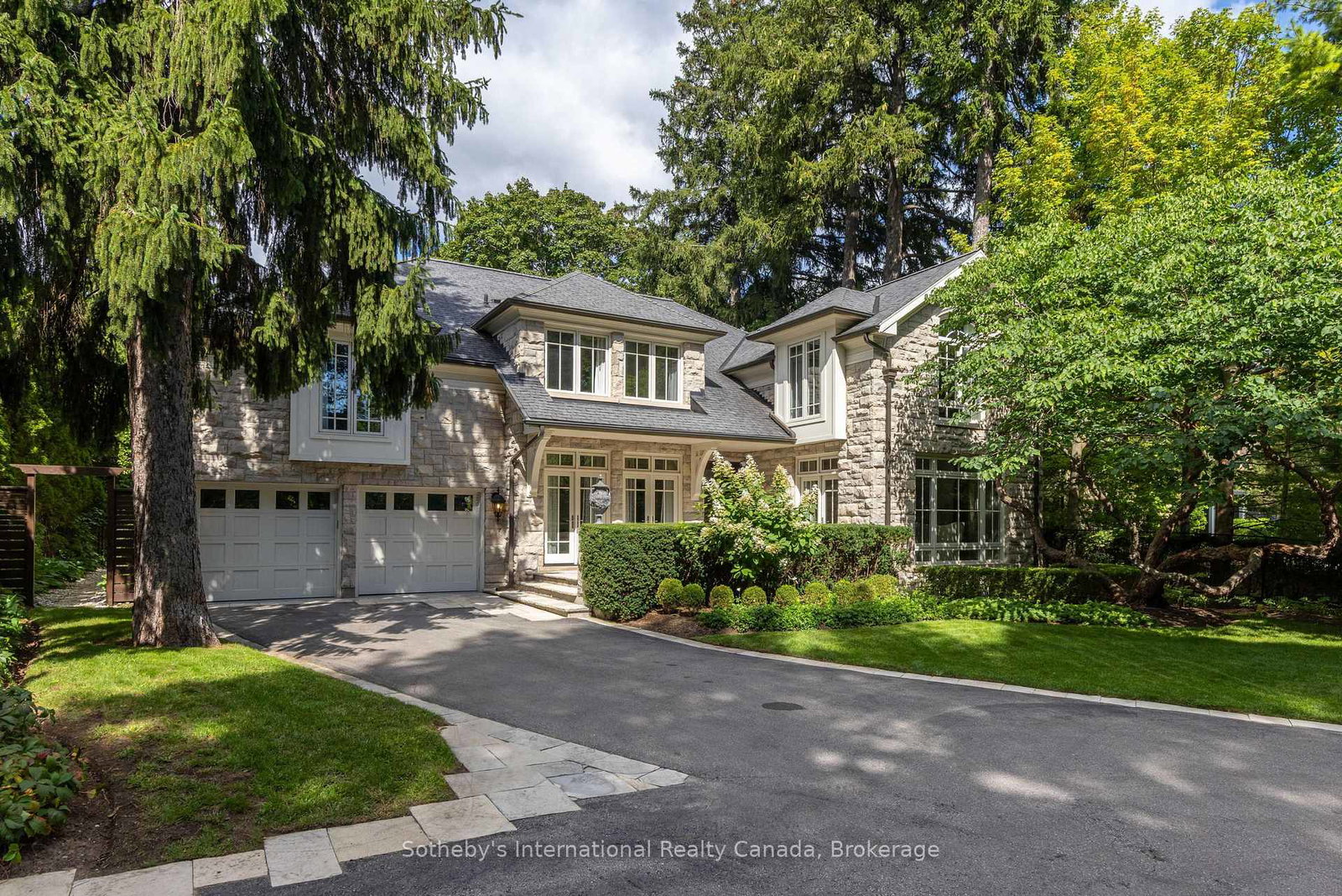 1073-lakeshore-road-e-oakville-ontario-w13837952