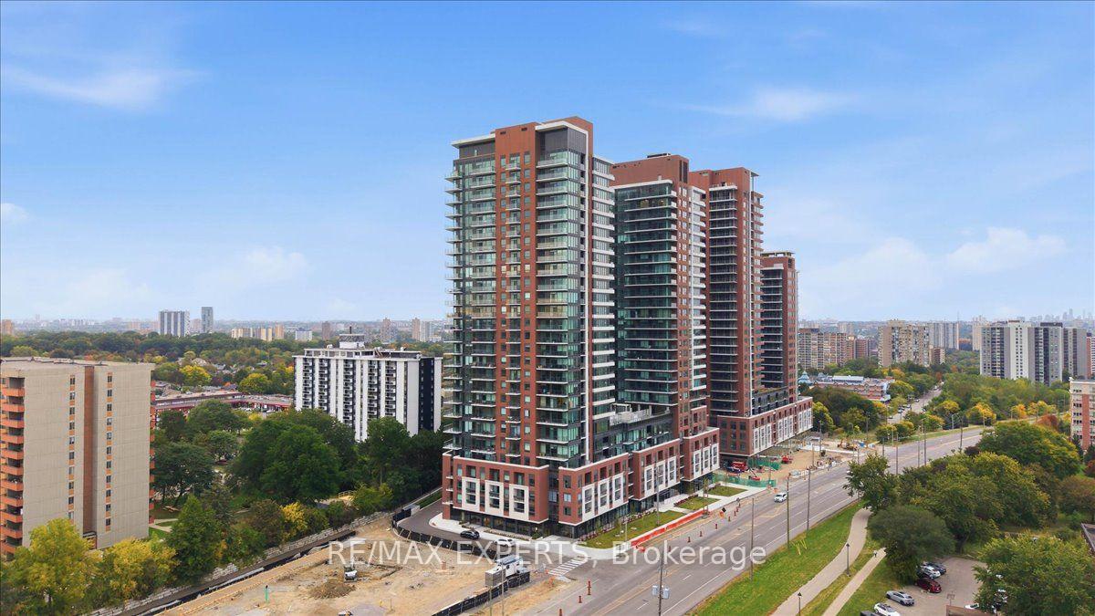 4010-eglinton-avenue-w-toronto-etobicoke-ontario-w13838318