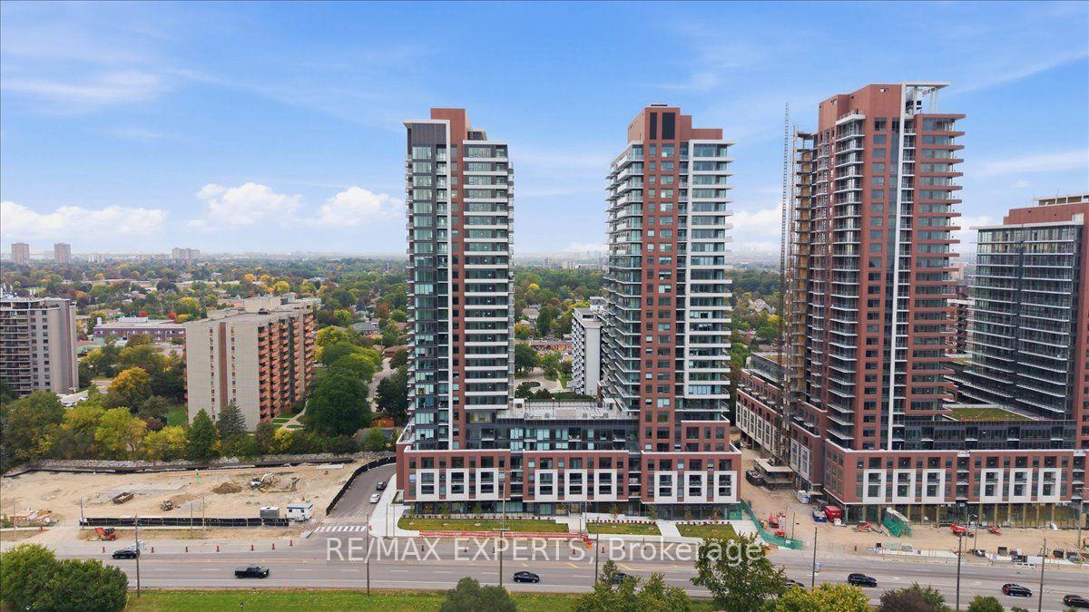 4010-eglinton-avenue-w-toronto-etobicoke-ontario-w13838346