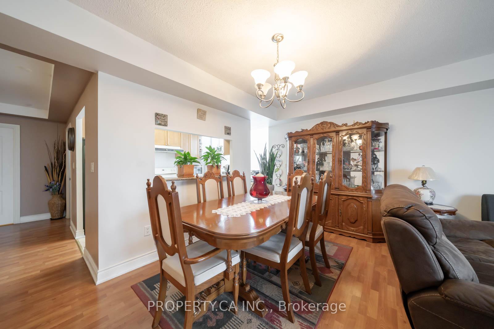 2088-lawrence-avenue-w-toronto-north-york-ontario-w13838466