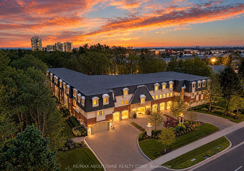 390-upper-middle-road-oakville-ontario-w13838648