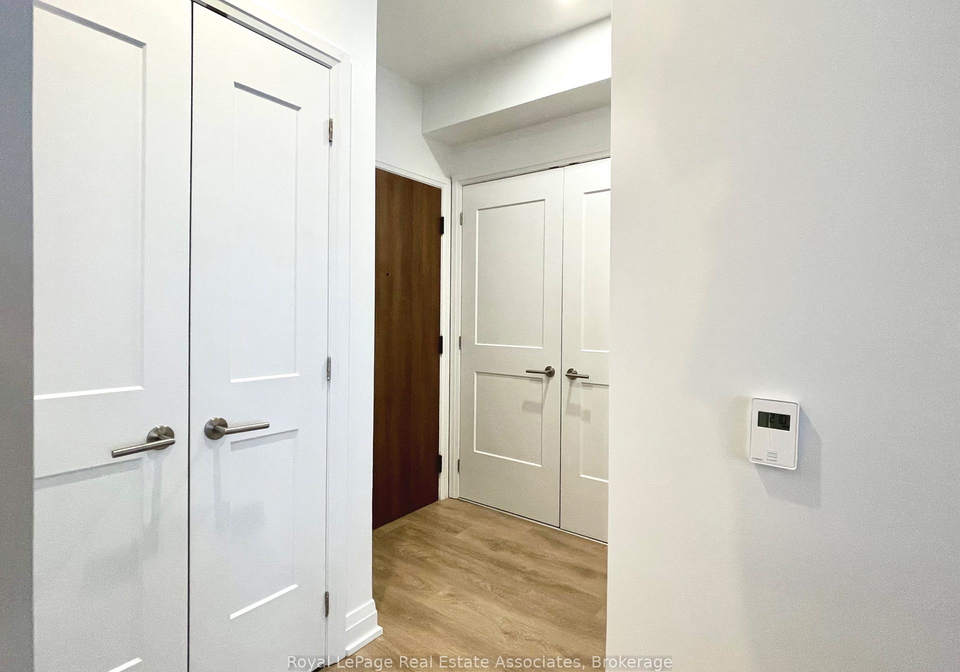 21-park-street-e-mississauga-ontario-w13838762