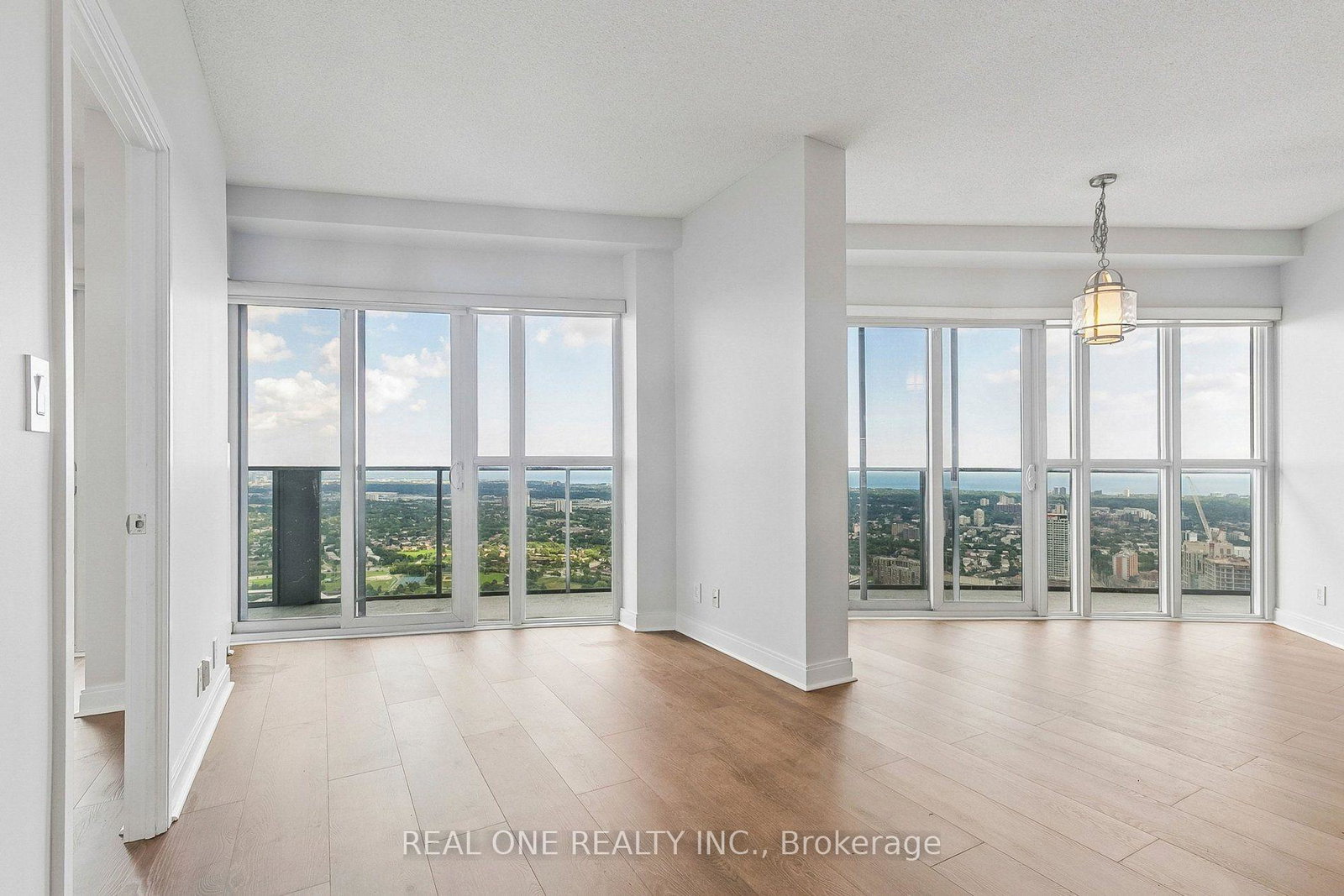 60-absolute-avenue-mississauga-ontario-w13838992