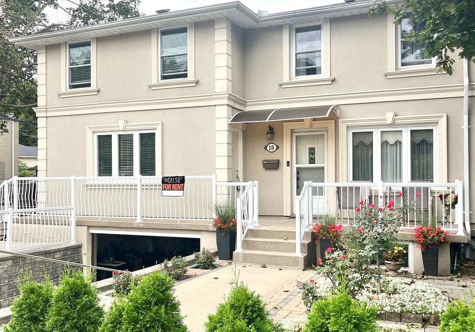 18-varsity-road-toronto-toronto-ontario-w13839190